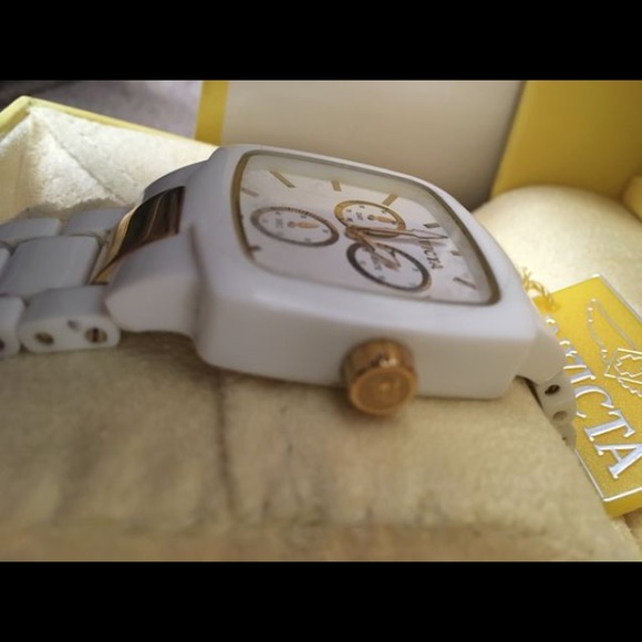 Older, invicta yellow adrenaline watch. - Picture 4 of 5